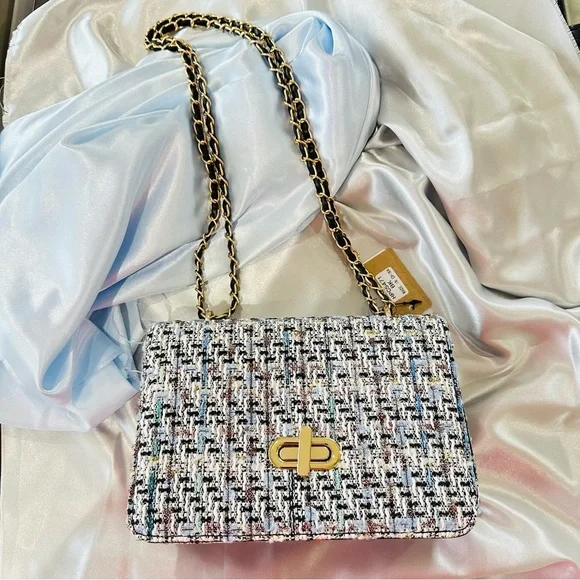 Chic Tweed Shoulder Bag with Gold Chain - Picture 5 of 12